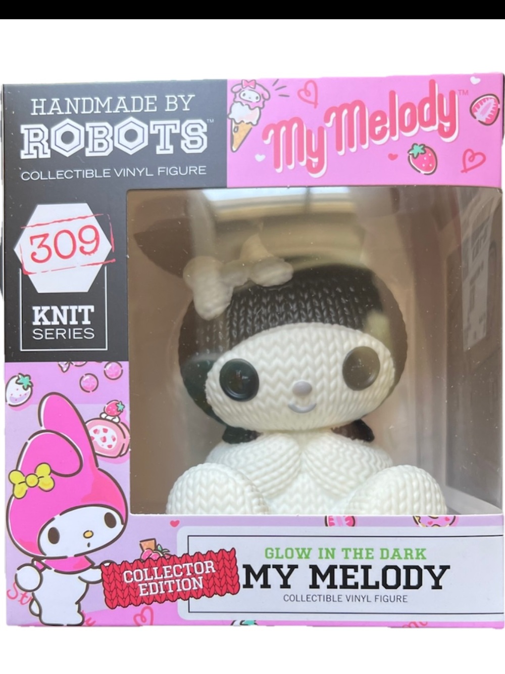 Knit Series Collectible Vinyl Figure - White & Black